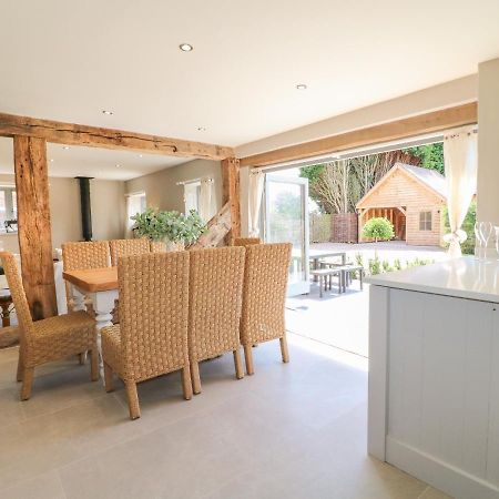 Upper Barn Villa Stafford Kültér fotó
